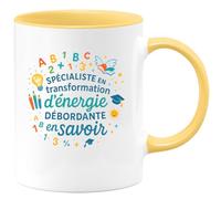 quotedazur - MugSpécialiste en transformation d'énergie débordante en savoir - Tasse Cadeau Maître d'école Homme - Jaune/Céramique