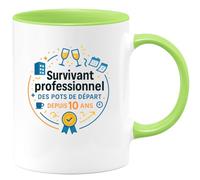 quotedazur - MugSurvivant professionnel des pots de départ depuis 10 ans - Tasse Cadeau Collègue Homme - Vert/Céramique