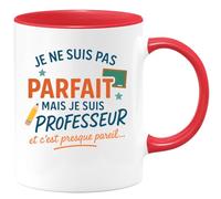 quotedazur Prénom Homme Mug Personnalisé Humour Je Ne Suis Pas Parfait, Mais Professeur, C'Est Presque Pareil Idée Cadeau Original Pour Tasse Et Fierté Au Bureau - Rouge/Céramique