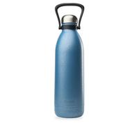 Qwetch - Bouteille Isotherme TITAN ROC 1,5L Metal Blue - Ultra Résistante avec Revêtement Anti-Rayures - 48h Froid / 16h Chaud - Étanche, Lavable au Lave-Vaisselle - Gourde Inox avec Poignée