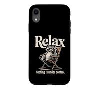 Raccoon Relax Nothing is Under Control Citation Coque pour iPhone XR