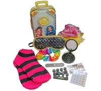 Rainbow High Ensemble de soirée pyjama et étui de transport | Masque de sommeil | Chaussettes moelleuses | Nail Art | Fêtes pyjama et maquillage | À partir de 3 ans | Rainbow High Toys Sinco Creations
