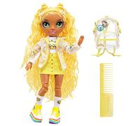 RAINBOW HIGH Jr High-Sunny Madison â€“ Poupée Mannequin Jaune De 23 avec 1 Tenue & Accessoires â€“ Contient 1 Sac-à-Dos en Tissu Qui Sâ€™ouvre & Se Ferme â€“ Cadeau pour Enfant, 6 Ans +, 579977EUC