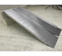 Rampe d'accès en aluminium 400 kg - 1500 x 760 mm - largeur utile 730 mm - Pliante MW Tools ARP20150