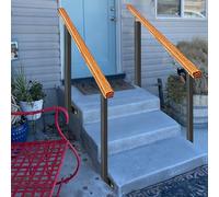 Rampe d'escalier en bois pour marches extérieures, sûre et antidérapante avec support réglable à 270° et 2 poteaux en fer forgé pour véranda de jardin, solution durable et élégante.