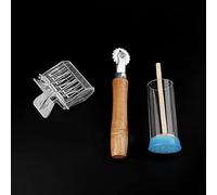 RASTKY Kit D'apiculture de Haute qualité 7 Pièces avec Brosse à Manche en Plastique, Grattoir Résistant à la Rouille, Poignée de Cadre, Outil de Ruche en Acier Inoxydable, Attrape-Reine de qualité