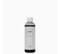 Recharge pour diffuseur de parfum de Muhà de 200 ml. Recharge fabriquée en plastique, dimensions : Phi 44 H 162 mm. Objet de couleur blanche et frangante : bois et thé. La référence est Rc36