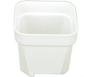 Récipient en plastique recy P02 conçu avec des parois épaisses pour plus de stabilité lorsqu'il est utilisé avec de petites espèces succulentes en pot