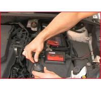 KS Tools Chargeur de batteries SMARTcharger haute fréquence 12V - 2A