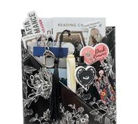Rendez-vous gothique avec un livre : lot de livres mystères pour les amateurs de romans noirs et d'horreur, comprenant des chaussettes douillettes, un porte-clés et des autocollant (E)
