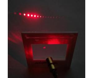 Réseau de diffraction d'éducation physique pour visualiser les interférences lumineuses et la séparation des bandes spectrales dans les laboratoires en classe (0,02 mm)