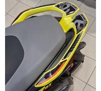 Resin Bike Autocollant Moto Compatibles avec Aprilia SR 125-200 2022-2025. Protections Poignées Arrière Passager Contre Les Chocs et Les Éraflures. Autocollant 3D Résinés Made in Italy