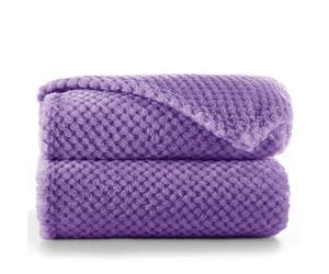 RESTILO Couverture Douillette 70 x 150 cm - Couverture en Microfibre, Couverture d'intérieur, Couvre-lit, Polaire, Douce, Moelleuse, Douillette, Style scandinave, Violet, Henry