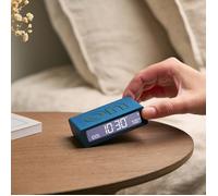 Lexon Flip Mini Réveil Matin de Voyage, Horloge numérique LED on/Off à luminosité réglable, Rechargeable et Tactile, idéal comme réveil de Chevet - Bleu Canard
