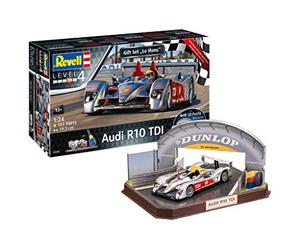 Revell 05682 - Coffret Cadeau de Maquette Audi R10 TDI Le Mans + Diorama 3D Puzzle à Construire, échelle 1/24