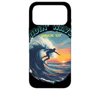 Ridin' Waves Depuis 2007 Wave Rider Essentials - Planche de Surf et Coque pour iPhone 17 Pro Max