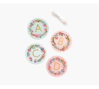 Rifle Paper Co. Guirlande de lettres de jardin, 12,5 cm de long, 12,5 cm de diamètre, 72 tuiles alphabétiques, 8 tuiles florales, personnalisez des messages de célébration, comprend 4,6 m de ruban à accrocher