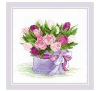 RIOLIS Counted Cross Stitch Kit 7.75"X7.75"-Tulips Hat Box (14 Count)