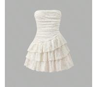 Robe bustier en dentelle pour filles préadolescentes avec buste froncé et jupe à volant asymétrique, tissu en dentelle texturé, style de jeune fille doux, robe d'été respirante et décontractée pour le