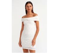 Robe Courte Moulante En Dentelle M
