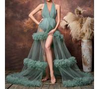 Robe de maternité élégante Dressalisa avec encolure ras-du-cou, dos nu, jupe évasée en organza transparent, fente haute et volants en cascade pour des célébrations sophistiquées - parfaite pour les ma