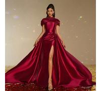 Robe de soirée en satin bourgogne élégante avec un design drapé à l'épaule rehaussé de perles, fente haute, robe de soirée de luxe longue pour femme, robe de bal, robe de soirée, robe pour invité de m