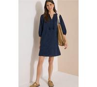Robe longueur genou avec manches 3/4 et broderie