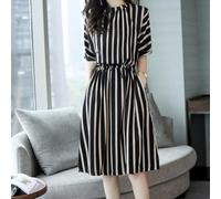 Robe, M-3XL, robe longue à rayures verticales avec taille cintrée, col haut, design d'épaules, coupe ample et décontractée pour le printemps et l'été, le quotidien et les rendez-vous (M est noir)