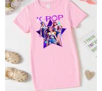 Robe t-shirt à manches courtes décontractée et créative, imprimé de slogan graphique avec pentagramme et lettres pour groupe de jeunes filles. Style minimaliste rafraîchissant, confortable pour le por