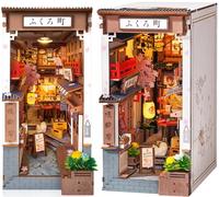 ROBOTIME Book Nook Maison Miniature à Construire avec Lampe, Booknook DIY Miniature House Diorama Décoration de Bibliothèque Cadeau de Vacances (Sakura Wine Alley)