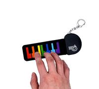 Rock And Roll It - Piano Micro arc-en-ciel. Véritable porte-clés de piano fonctionnant et jouable. Accrochez-le à un sac à dos et jouez n'importe où ! Mini tapis de piano à doigts coloré. Petit