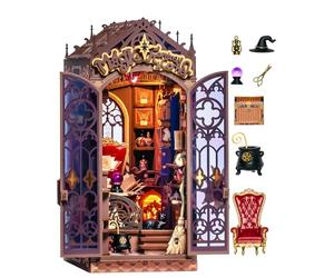 Rolife Book Nook Maison Miniature Magic Fantasy Corner, Puzzle 3D Booknook avec Lumière et Porte de Fermeture, Halloween Diorama pour Bibliothèque d'angle, Cadeau d'anniversaire & de Noël pour Adulte