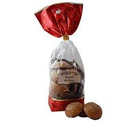 Ronds de lune, petits pains d'épices alsaciens fourrés aux fruits et glacés au sucre avec une face nappée de chocolat noir