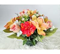 Roselynexpress Composition de Fleurs Artificielles Lesté Ciment pour Une Parfaite Tenue à L' Extérieur Vu Son Poids et Son Pot en Forme de Charlotte. Réalisé par nos Soins, Fleurs de Qualité.