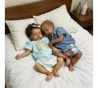 ROSHUAN 45 cm Entièrement en Silicium Poupées Reborn Jumeaux Garçons Et Filles Noirs Réaliste Nouveau-Né Jumeaux Poupées Peau Foncée Poupées Vinyle Souple Réalisme Jouets pour Bébés Endormis