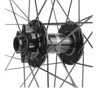 Roue vtt disque 29"" mavic e-crossride 1 boost avant axe traversant 15-110 disque 6 trous tubeless ready jante (622-30) compatible va