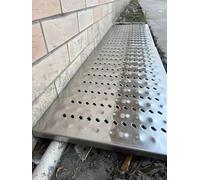 RRrawgff Grilles de Drainage métalliques extérieures pour Cour, pelouse et allée - Solutions de Drainage efficaces pour systèmes de tranchées, couvercles de caniveaux Robustes