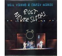 RUST NEVER SLEEPS LP UK REPRISE 1979 9 TRACK WITH INNER AND INSERT BUT HAS LIGHT WEAR ON SLEEVE (K54105)