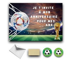 RXLITE Nouveauté 2024 Kit créatif de 10 Cartes d'invitation anniversaire à gratter thème Football en français: 10 Cartons, 10 enveloppes blanches, 10 stickers et 10 autocollants dorés à gratter