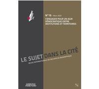 S’engager pour un agir démocratique entre institutions et territoires Collectif (Auteur)