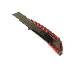 S-K-S Cutter professionnel métal 18mm, incl. une lame sécable, 15 segments / 14 points de rupture x1 morceau