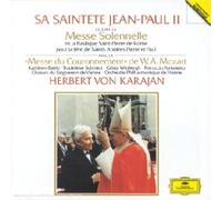 Sa Sainteté Jean-Paul Il Célèbre La Messe Solennelle.