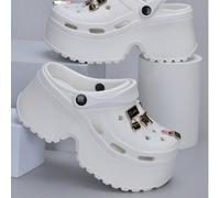 Sabots à plateforme épaisse Revreal avec breloques - Audacieux et ludique, style preppy, punk, style resort, mode, plage, bohème, décontracté, loisirs, plein air, élégant, plage Ces sabots blancs à pl