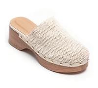 Sabots à talon plateforme effet bois avec détail tressé multicolore - Style bohème chic C'est une touche moderne et contemporaine, une plateforme qui inspire le style. La texture est un contraste, la 