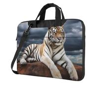 Sac à bandoulière pour ordinateur portable motif tigre majestueux se reposant sur un rocher avec ciel nuageux pour homme et femme avec poignée et bandoulière étanche, Noir , 14 inch