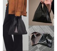 Sacs à poignée supérieure pour femmes Couleur : Noir, ChocolatRéférence : Sac TriangleMatière : Cuir de vachette de haute qualitéStyle : Sac DumplingTaille : PetitDétails : CouturesPériode de lancemen