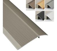 SAGIDAR Barre De Seuil De 10cm Large, Convient pour Une Pente De Seuil De 1.5-4.5cm, Bande Transition en Aluminium, Bande Adhésive Incluse, Facile À Installer, pour Sol Irrégulier/Bords Tapis