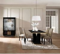 Salle à manger de luxe 6pcs Table de salle à manger moderne avec 4x chaises Design Vitrine Nouveau