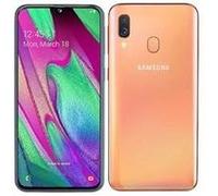 Samsung Galaxy A40 - 4G smartphone - double SIM - RAM 4 Go / Mémoire interne 64 Go - microSD slot - écran OEL - 5.9" - 2340 x 1080 pixels - 2x caméras arrière 16 MP, 5 MP - front camera 25 MP - Corail