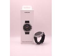 Samsung Galaxy Watch 8 Classic 46mm AMOLED 1.3" 438x438 Argent 4G WiFi GPS Wear OS Exynos W1000 2GB RAM 64GB Flash IP68 Batterie 445mAh